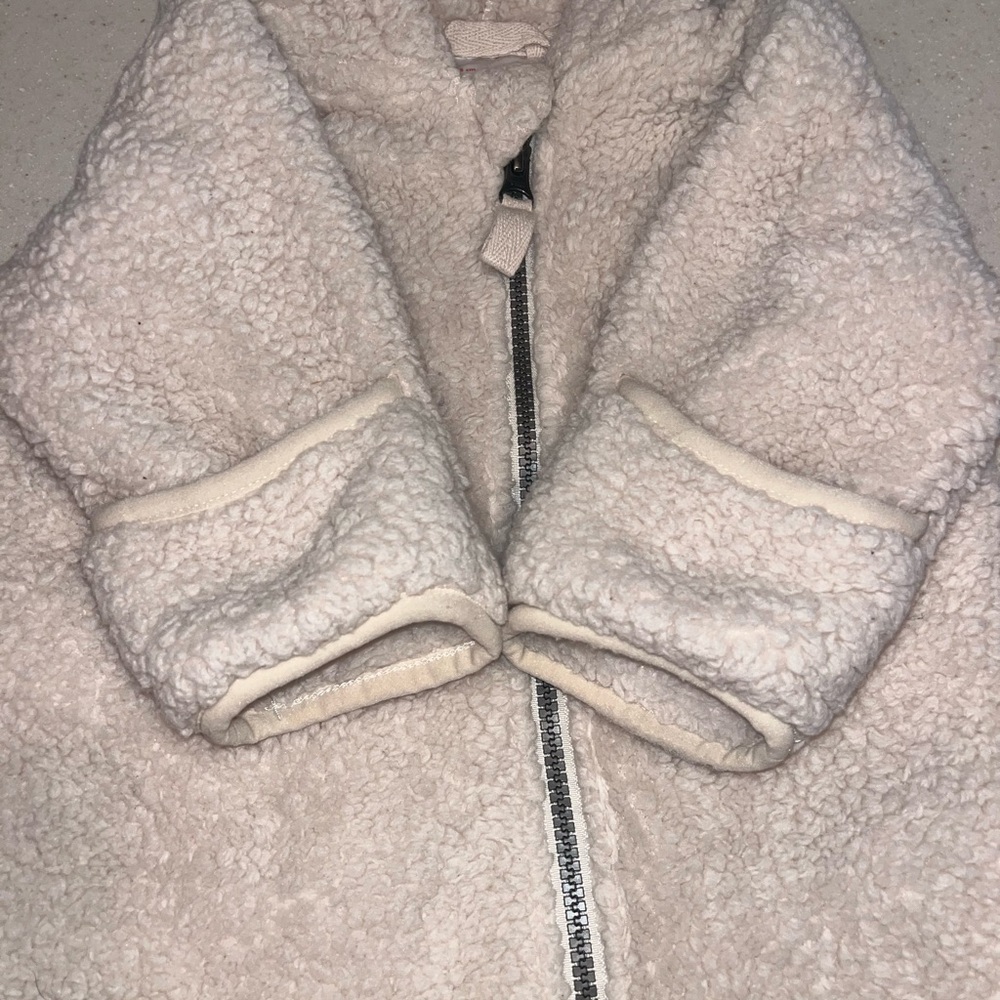 Hanna Andersson Onesie - Cream Fleece w/ Hood + Ears - Picture 2 of 6